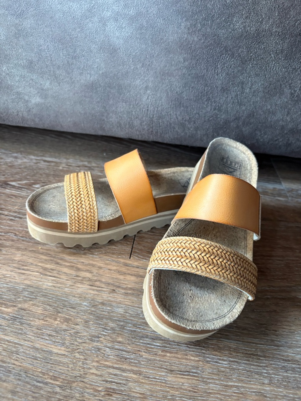 Reef Women’s Double‑Strap Slide Sandals in Tan/Camel